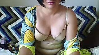 teacherLux naked stripping on cam for live sex video chat