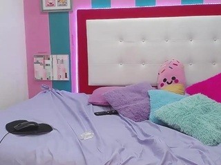 Thania-Rivera nude on cam – live sex chat