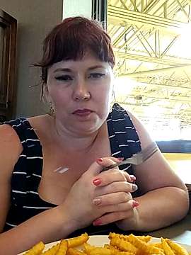 thenaughtywifenextdoor naked stripping on cam for live sex video chat