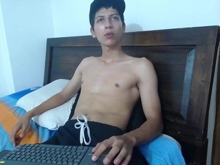 Troy nude on cam – live sex chat