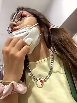 urlilfriendloli naked stripping on cam for live sex video chat