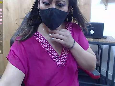 venusflowers_ naked stripping on cam for live sex video chat