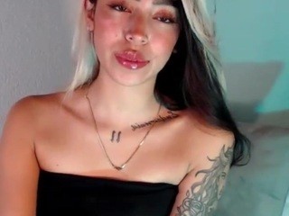 Venuss-018 nude on cam – live sex chat