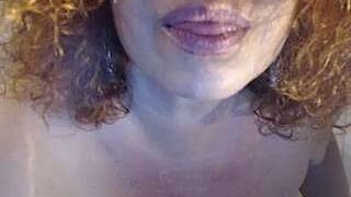 VikiMilfforYou naked stripping on cam for live sex video chat