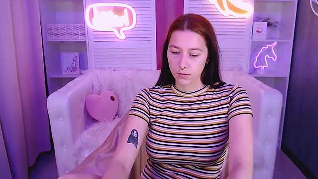 VIOLETTEHOOD naked stripping on cam for live sex video chat