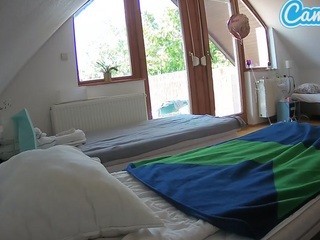 Voyeurcam-julmodels-whitebed-6 nude on cam – live sex chat