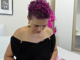 Wellsantonella nude on cam – live sex chat
