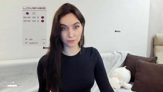 xxdashy naked stripping on cam for live sex video chat