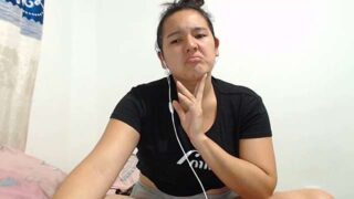 Yoko1502@xh naked stripping on cam for live sex video chat
