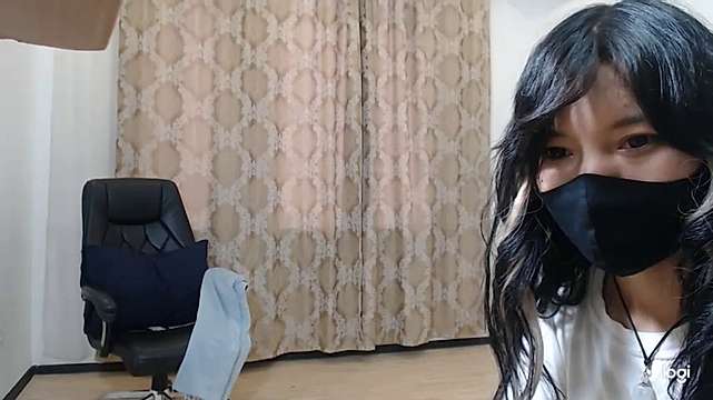 yummi_kumiko1 naked stripping on cam for live sex video chat