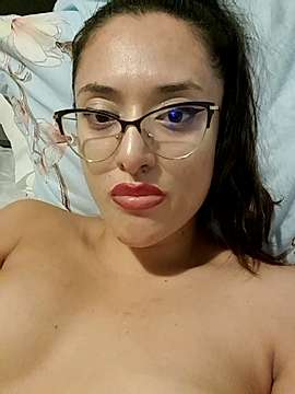 agoodbabyez1 naked stripping on cam for live sex video chat
