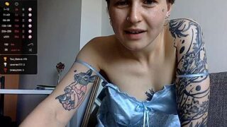 Aloe_Vera naked stripping on cam for live sex video chat