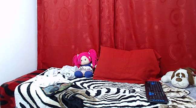 Andrea_hottest_angel naked stripping on cam for live sex video chat