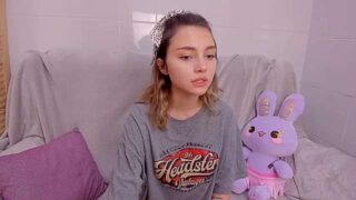 AngelBerrys naked stripping on cam for live sex video chat