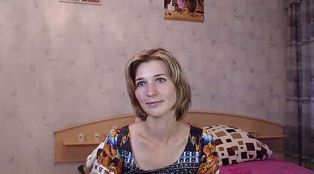 AnnetElmer naked stripping on cam for live sex video chat