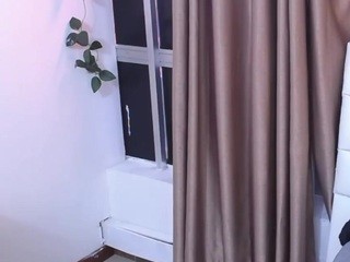 Another-couplee nude on cam – live sex chat