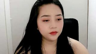 Astrid-zz naked stripping on cam for live sex video chat