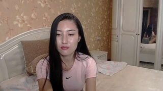 Ave_di naked stripping on cam for live sex video chat