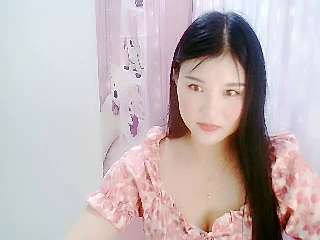Belinda-li naked stripping on cam for live sex video chat