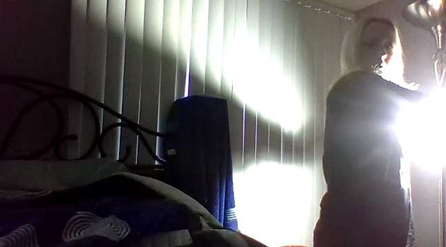 Blondie214 naked stripping on cam for live sex video chat