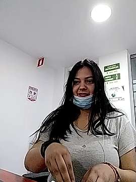 Brianna0202 naked stripping on cam for live sex video chat