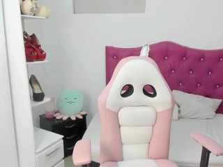 Candace-sr nude on cam – live sex chat