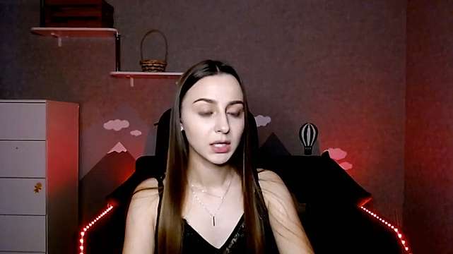 CandyPrince11 naked stripping on cam for live sex video chat