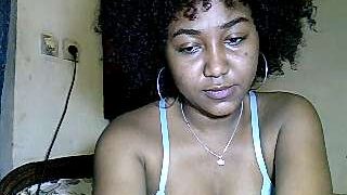 caramelie2600 naked stripping on cam for live sex video chat