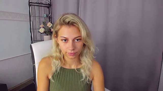 ChloeMiller naked stripping on cam for live sex video chat