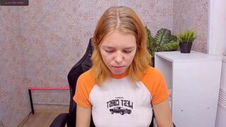 Christy_Avy naked stripping on cam for live sex video chat