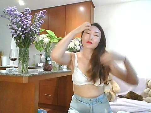 Cinderella-Spice1 naked stripping on cam for live sex video chat