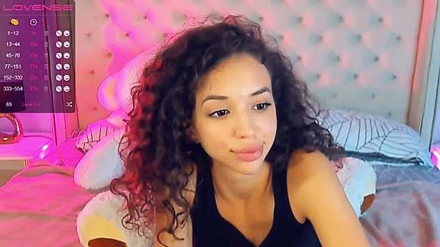 CurlyGirl__ naked stripping on cam for live sex video chat