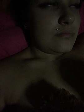 danaah_dmn naked stripping on cam for live sex video chat