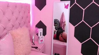 daniela_diaz_ naked stripping on cam for live sex video chat