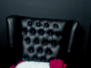 Danna-blue nude on cam – live sex chat