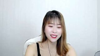 Dsj-Nana naked stripping on cam for live sex video chat