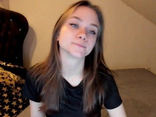 Elesstra nude on cam – live sex chat