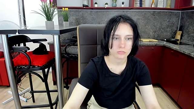 ewerrr_ naked stripping on cam for live sex video chat
