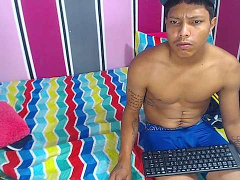 fetish_couple_xxx naked stripping on cam for live sex video chat