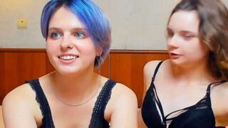 FisherKelle naked stripping on cam for live sex video chat