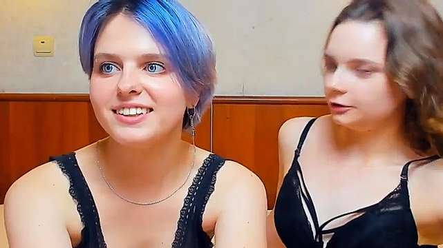 FisherKelle naked stripping on cam for live sex video chat
