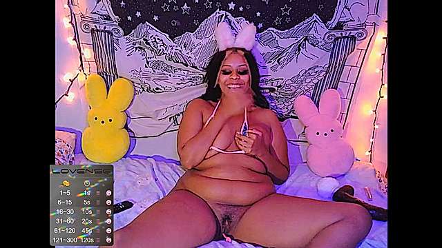 g00neytunez naked stripping on cam for live sex video chat