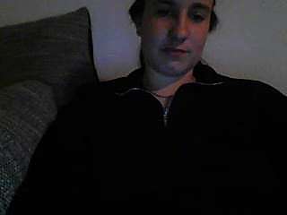 geilmeisje98 naked stripping on cam for live sex video chat