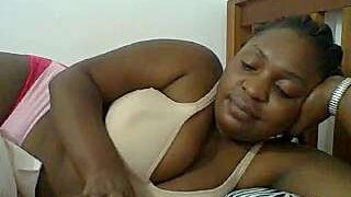 gillian_diva naked stripping on cam for live sex video chat