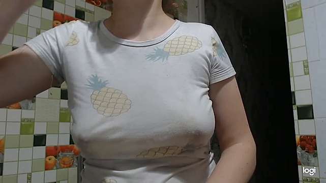 Helen_YesX naked stripping on cam for live sex video chat