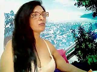 IndiaSugar69 naked stripping on cam for live sex video chat