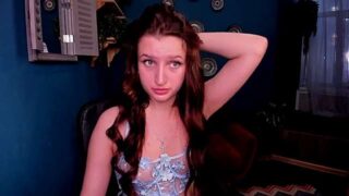 Jaklin_Rose naked stripping on cam for live sex video chat