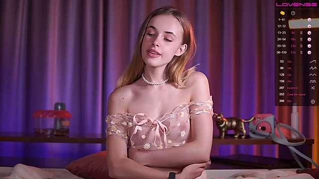 Jenifer_Cameron naked stripping on cam for live sex video chat