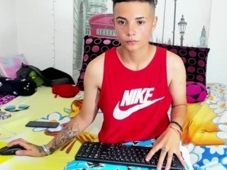 Jeypepper nude on cam – live sex chat