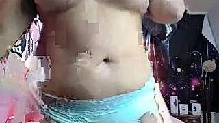jolie_squirt naked stripping on cam for live sex video chat